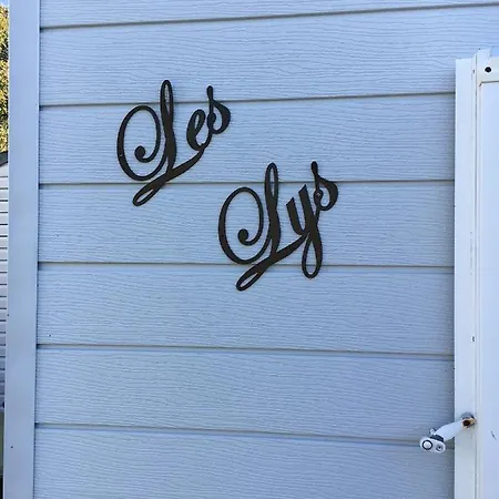 Les Lys Дом отдыха Ле-Кротуа